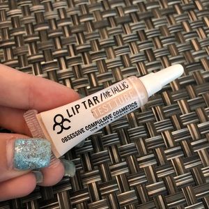 Obsessive compulsive cosmetics “pris” lip tar